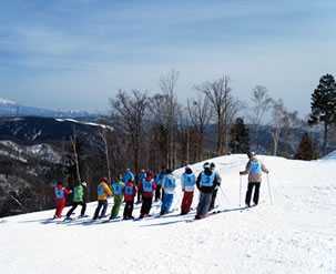 滑雪・單板滑雪學校